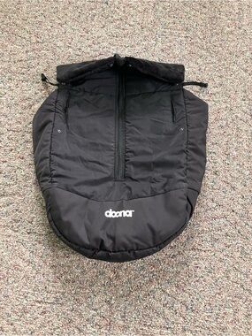 Doona Black Infant Footmuff - Cozy Stroller Bunting